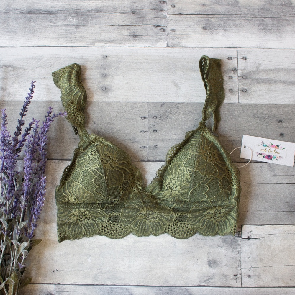 'Chloe' Lace Bralette - Picture 6 of 8